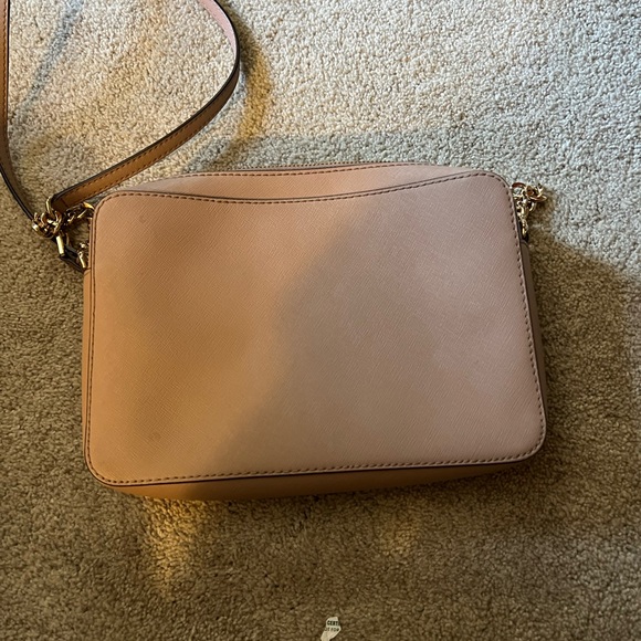 Michael Kors crossbody with wallet - Picture 2 of 6